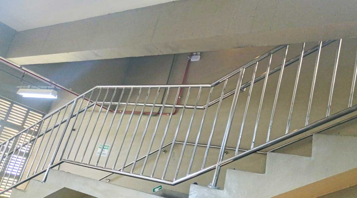 Guarda Corpo e Corrimão em Aço Galvanizado/Inox
